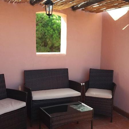 Un Angolo Di Paradiso A Pochi Passi Dal Mare Nel Villaggio Calarossa 罗萨岛 外观 照片