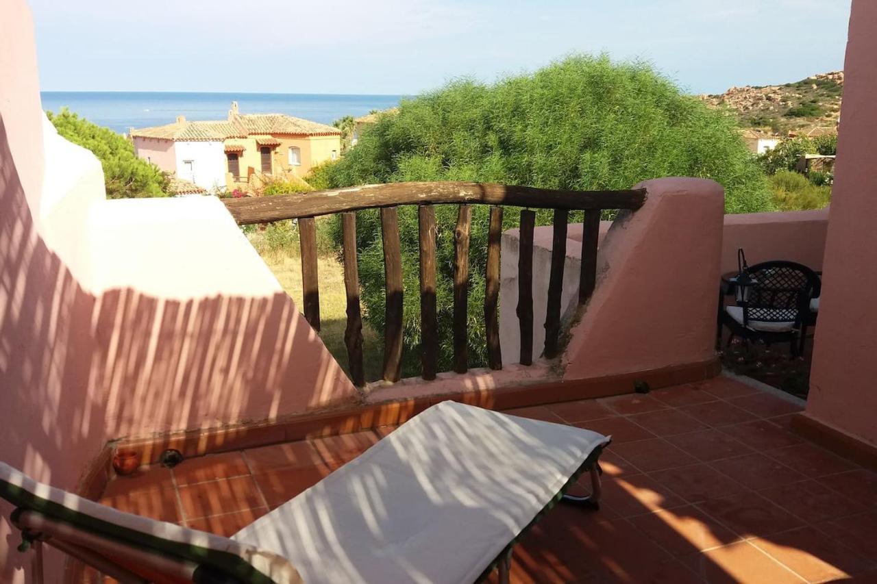 Un Angolo Di Paradiso A Pochi Passi Dal Mare Nel Villaggio Calarossa 罗萨岛 外观 照片