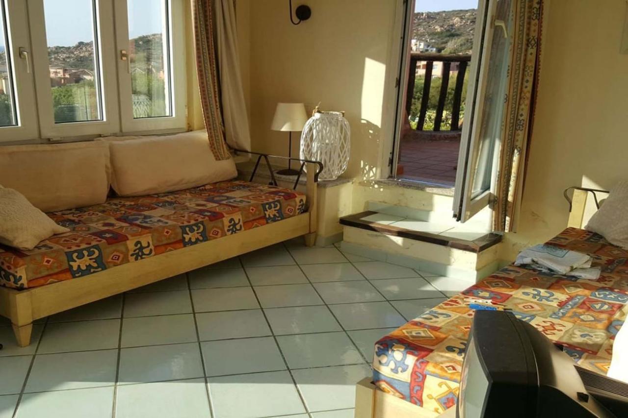 Un Angolo Di Paradiso A Pochi Passi Dal Mare Nel Villaggio Calarossa 罗萨岛 外观 照片