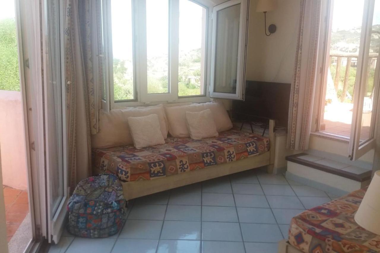Un Angolo Di Paradiso A Pochi Passi Dal Mare Nel Villaggio Calarossa 罗萨岛 外观 照片